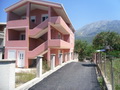 Трехэтажный дом, площадью 375 кв.м., с возможностью использования под мини-отель, в поселке Дубрава. Черногория